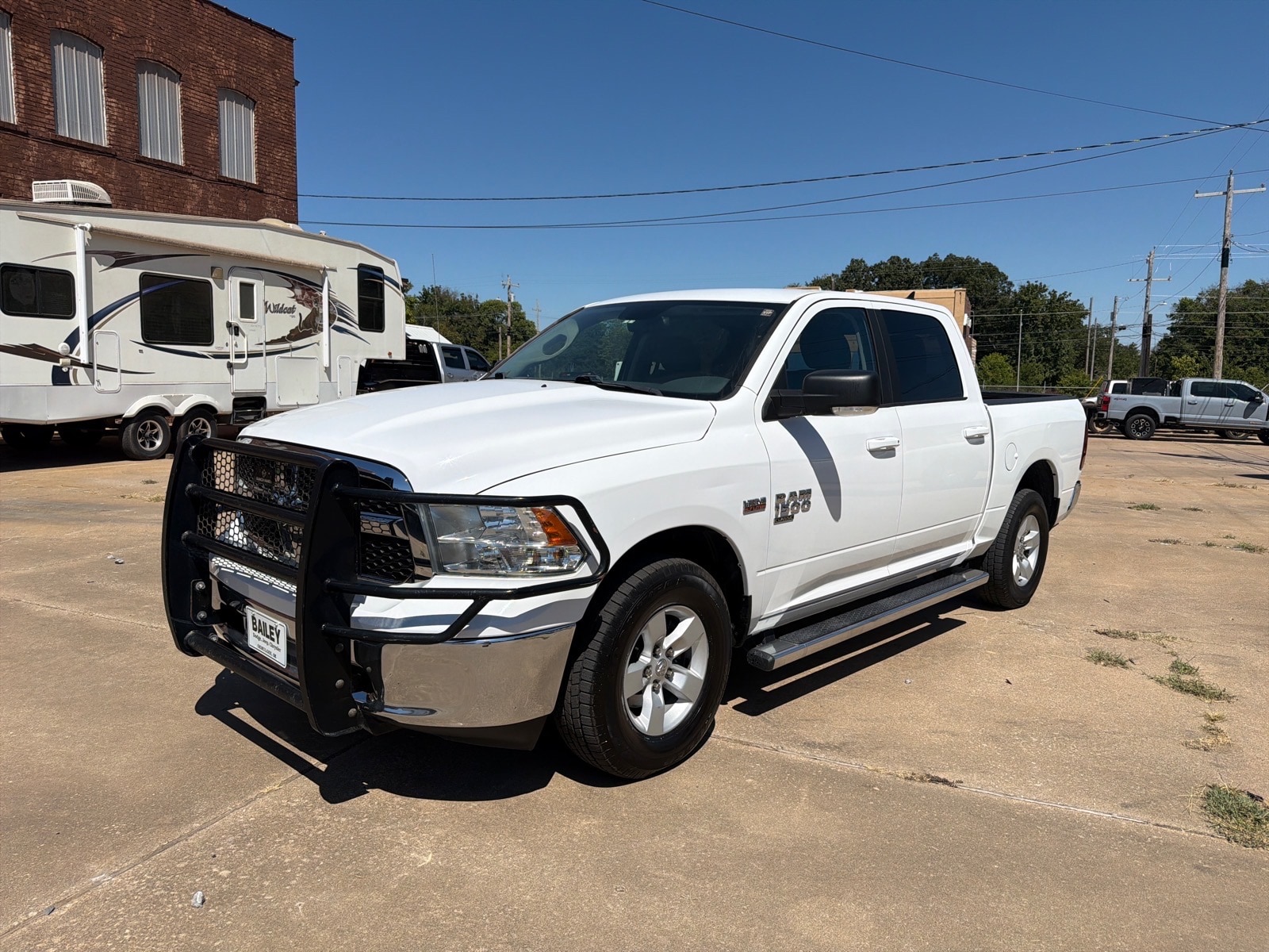 ram ram 1500 classic 2020 1C6RR7LT4LS143268 image ram ram 1500 classic 2020 1C6RR7LT4LS143268 image